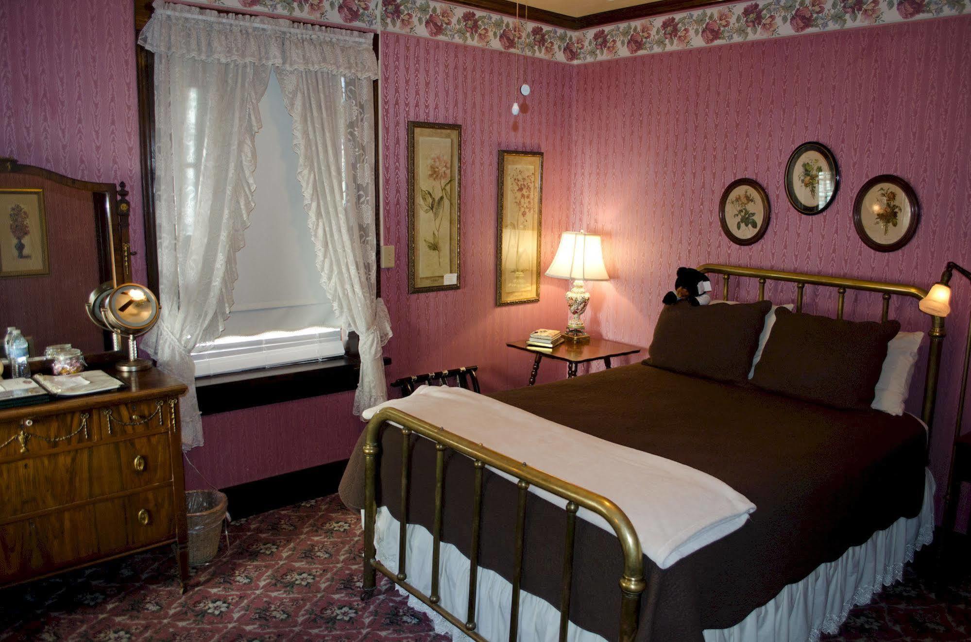 The National Hotel Jamestown Eksteriør billede