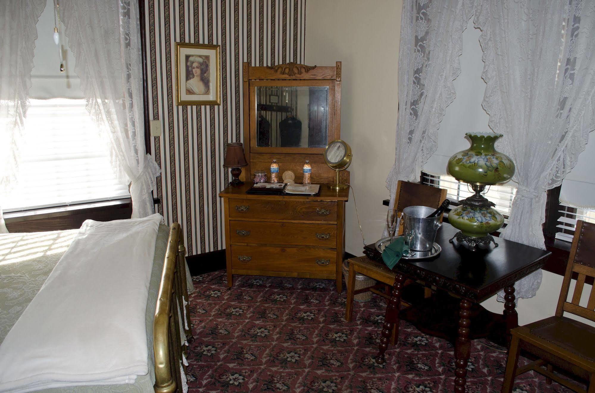 The National Hotel Jamestown Eksteriør billede